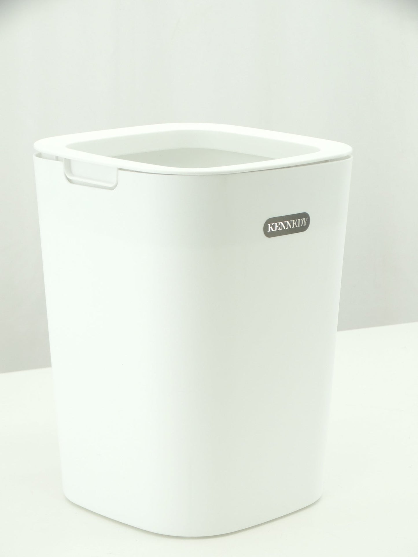 304022, Kennedy - 8L Trash Bin