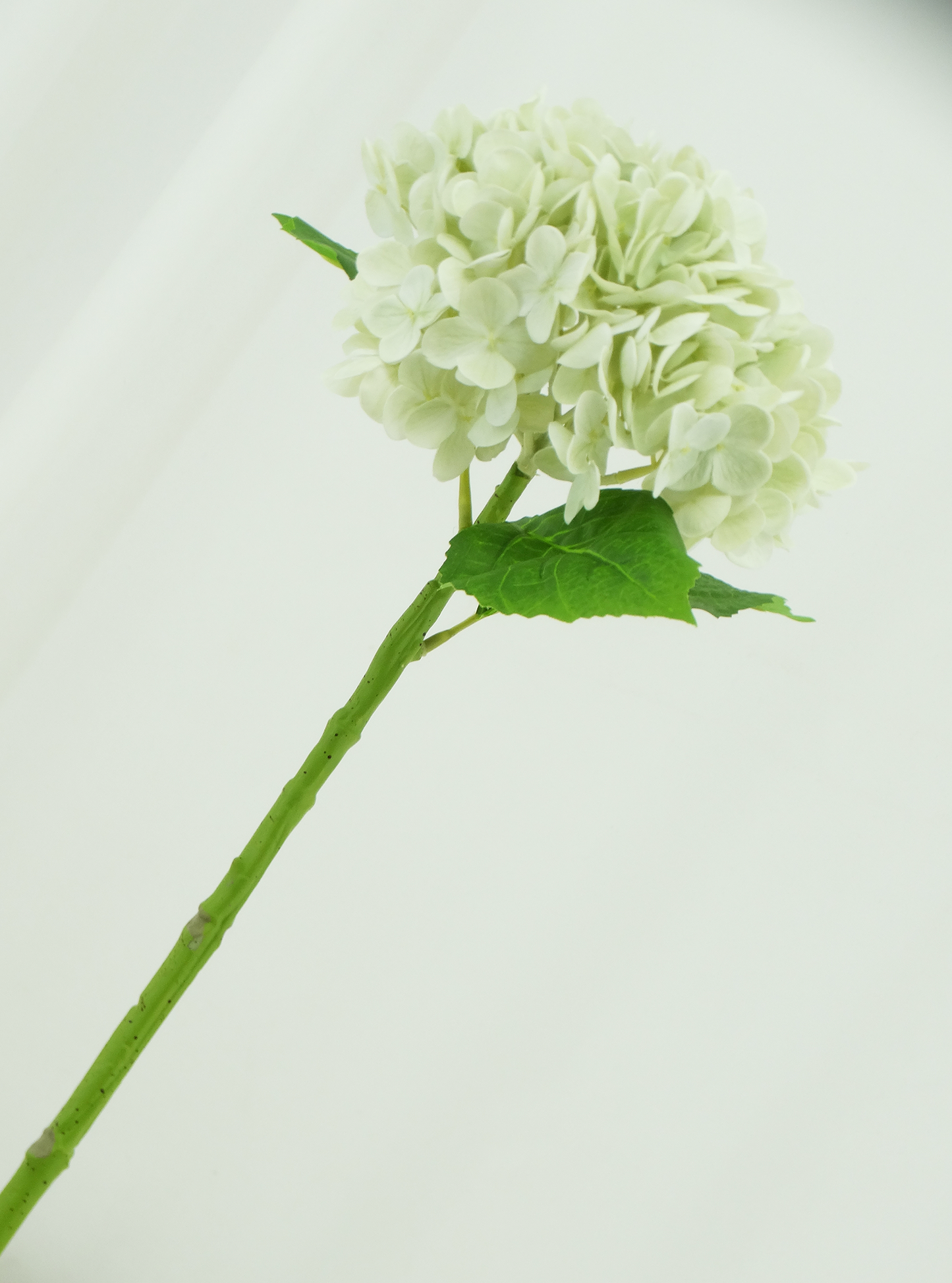 00413, 22" Artificial Hydrangea