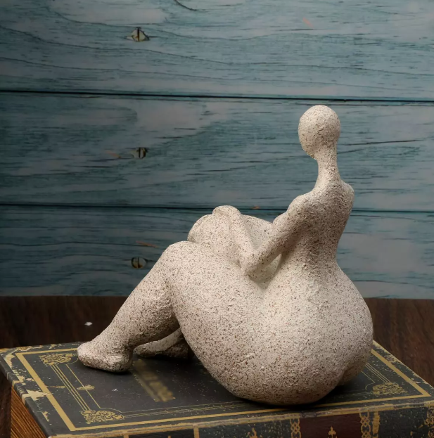 24171, Resin Art - Curvy Lady
