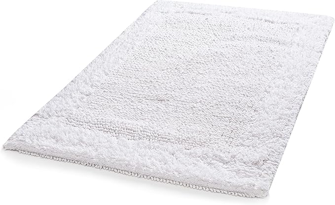 SR40244, Glenmora, Brasilia - 21x32" Reversible Bath Rug - White
