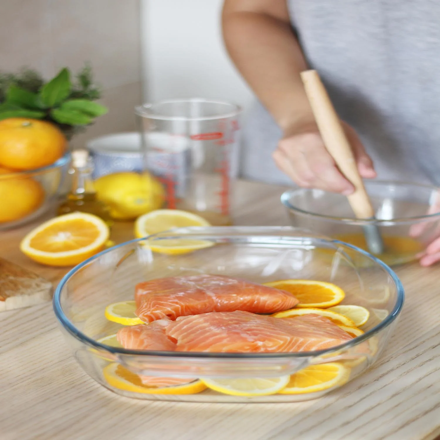 BS40367, Baker's Secret - 3.2L Oval Glass Baking Dish (13.8" x 9.4")