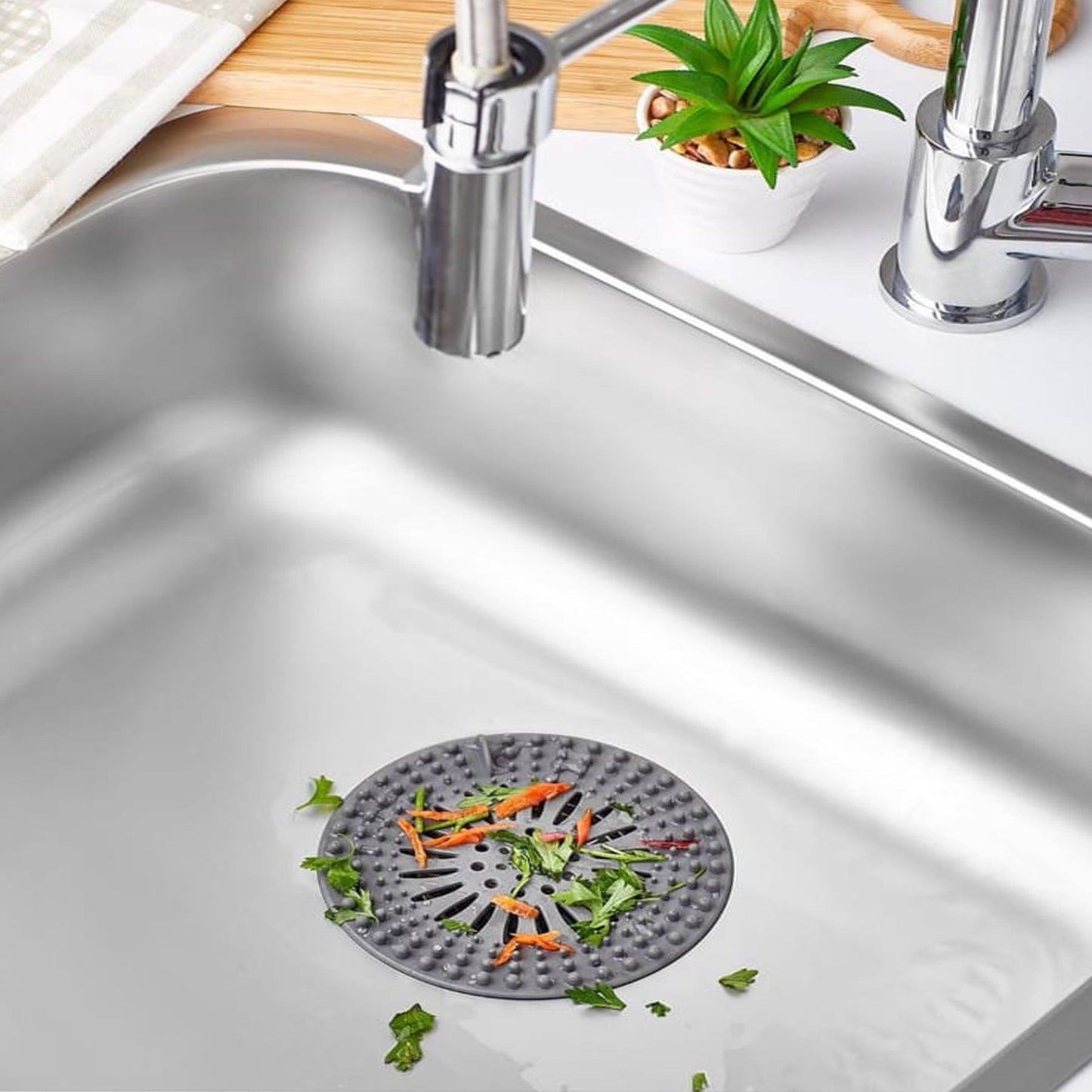 GP140, Sink and Bath Round Strainer- Asst.